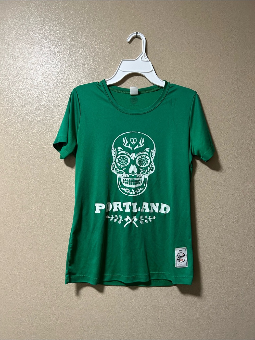 Spin Ult. Jersey Women’s Small Ultimate Frisbee Portland Sugar skull Axes Green